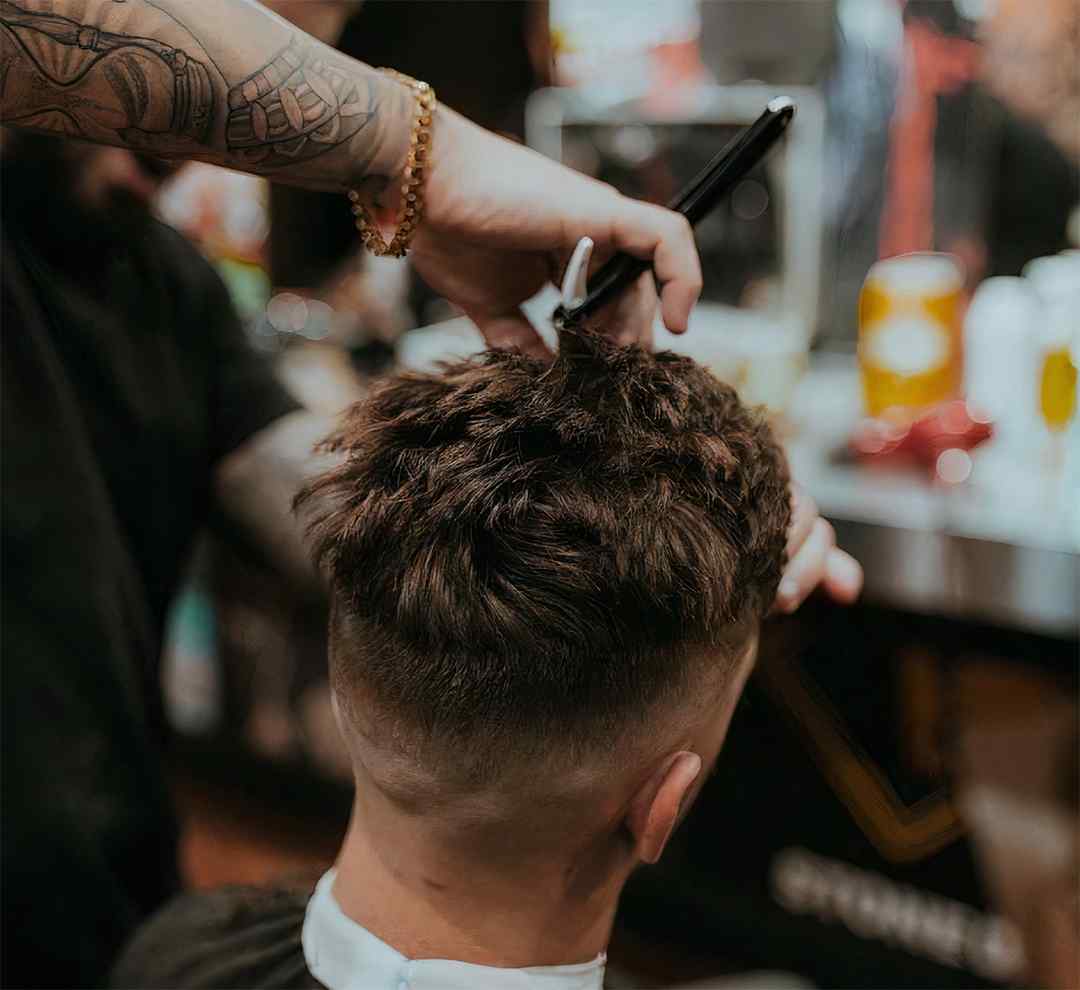 https://bhbarbershopny.com/wp-content/uploads/2021/09/image_01_home_02.jpg